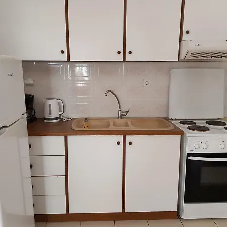 House アパート *